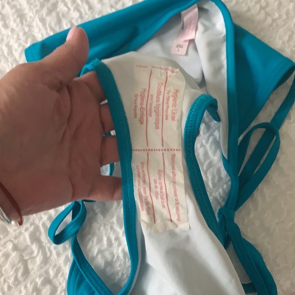 💙Victoria’s Secret triangle Bikini💙 - Picture 4 of 4